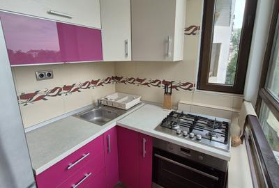 Apartament cu 3 camere, mobilat în Bucureștii Noi