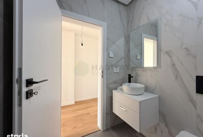 Casă cu 5 camere cu Teren 212 Mp în Central