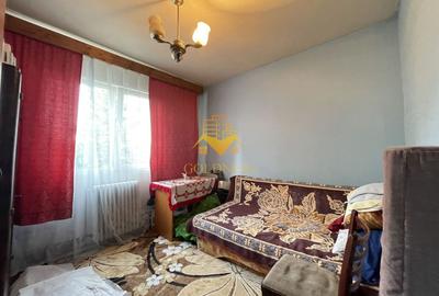 Apartament cu 3 camere semidecomandat în Mănăștur