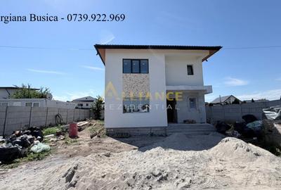Casă cu 5 camere cu Teren 386 Mp în Berceni