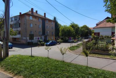 Apartament cu 2 camere decomandat în Ultracentral