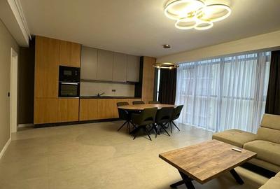 Apartament cu 3 camere în Central - 3