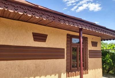 Casă cu 2 camere cu Teren 2200 Mp în Idrici
