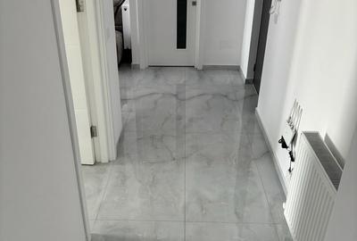 Apartament cu 3 camere decomandat în Micro 6 - 5