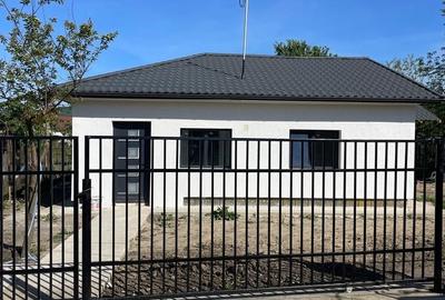 Casă cu 2 camere cu Teren 400 Mp în Mărgineni - 9