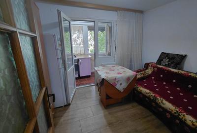 Apartament cu 2 camere decomandat în Sud