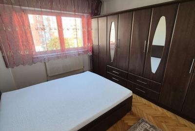 Apartament cu 2 camere decomandat în Micro 17 - 4