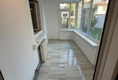 Casă cu 3 camere cu Teren 300 Mp în Delfinariu