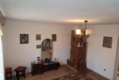 Casă cu 4 camere cu Teren 2047 Mp în Băbana