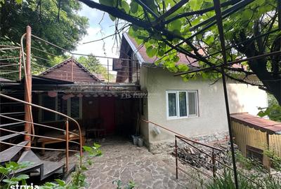 Casă cu 4 camere cu Teren 647 Mp în Central - 2