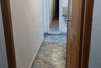 Garsonieră decomandată în Micro 19 - 5