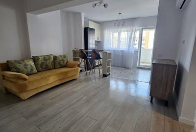 Apartament cu 2 camere decomandat, mobilat în Central