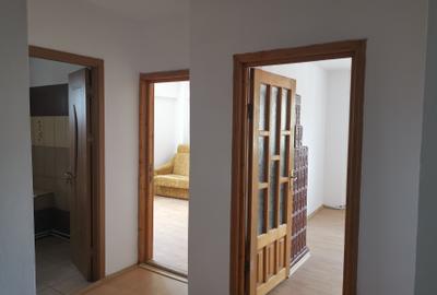 Apartament cu 3 camere decomandat în Central - 3
