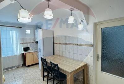 Apartament cu 3 camere decomandat, mobilat în Tractorul - 5