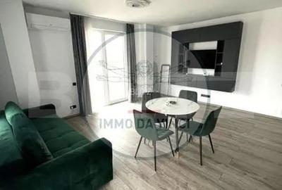 Apartament cu 3 camere semidecomandat în Mărăști