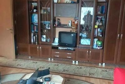 Apartament cu 2 camere semidecomandat în Complex Studențesc