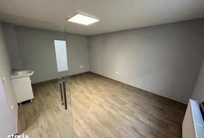 Spațiu comercial, de 20 mp, în Km 4 - 3