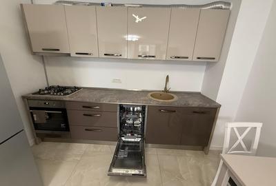 Apartament cu 2 camere decomandat în Torontalului - 2