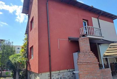 Casă cu Teren 600 Mp în Nord