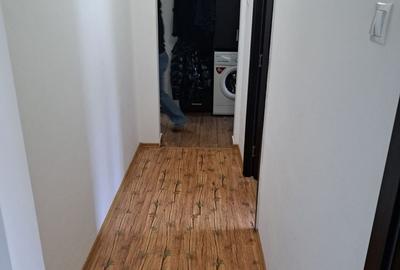 Apartament cu 4 camere semidecomandat în Drumul Carului
