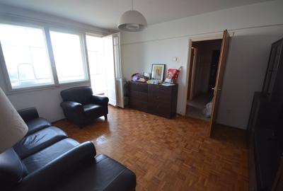 Apartament cu 3 camere semidecomandat în P-ța Muncii - 2