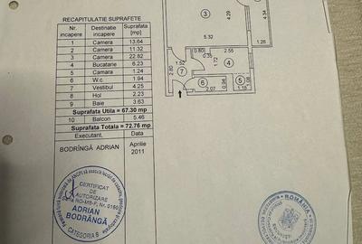 Apartament cu 3 camere semidecomandat în 1 Mai