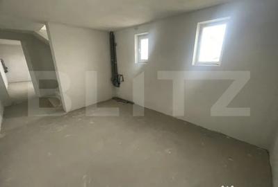 Casă cu 5 camere cu Teren 1000 Mp în Central - 3