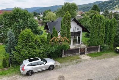 Casă cu Teren 750 Mp în Bucșoaia