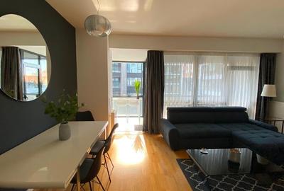 Apartament cu 3 camere semidecomandat, mobilat în Calea Călărașilor