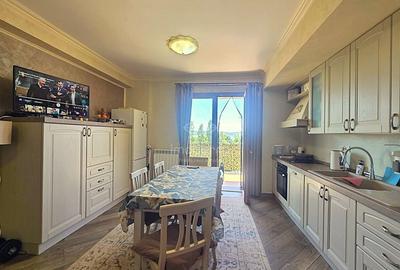 Apartament cu 3 camere semidecomandat, mobilat în Central - 1