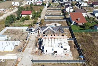 Casă cu 4 camere cu Teren 420 Mp în Balotești - 2