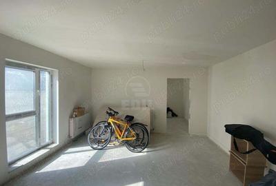 Apartament cu 3 camere semidecomandat în Florești - 3