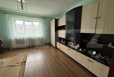 Casă individuală cu 3 camere cu Canalizare în Gârceiu