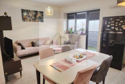 Apartament cu 4 camere decomandat, mobilat în Băneasa
