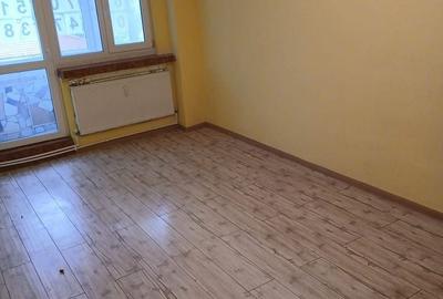 Apartament cu 3 camere decomandat în Central - 3