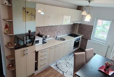 Apartament cu 3 camere decomandat în Rogerius - 7