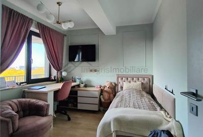 Apartament cu 3 camere în Central - 1