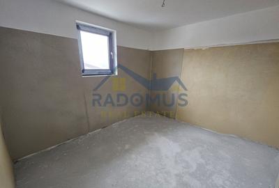 Casă individuală cu 8 camere cu Canalizare în Tătărani - 17