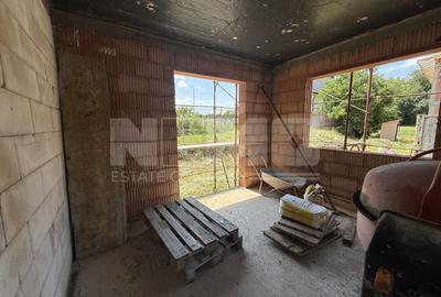 Casă individuală cu 4 camere cu Canalizare în Central - 16