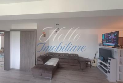Apartament cu 3 camere semidecomandat în Florești