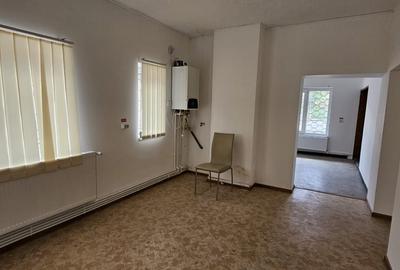 Spațiu comercial, de 102.51999664307 mp, în Zemeș - 7