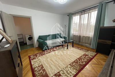 Apartament cu 2 camere semidecomandat, mobilat în Central
