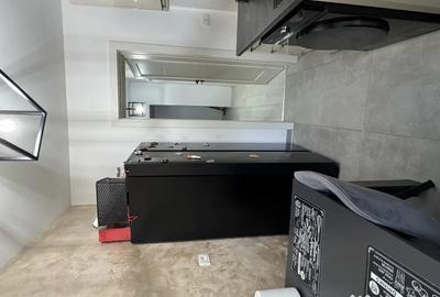 Apartament cu 2 camere semidecomandat în 1 Mai