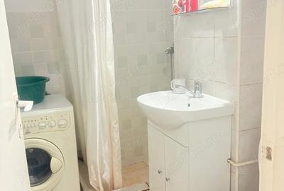 Garsonieră decomandată în Central