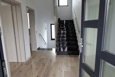 Casă cu Teren 644 Mp în Valea Lupului