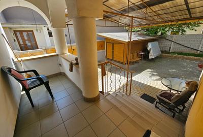 Casă cu 6 camere cu Teren 355 Mp în Decebal - 8