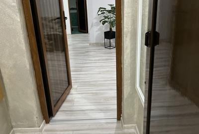 Apartament cu 3 camere semidecomandat în Central - 3