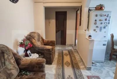 Apartament cu 2 camere decomandat în Micro 16