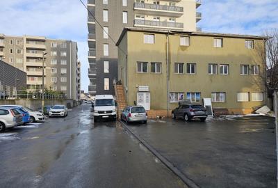 Casă cu 4 camere cu Teren 600 Mp în Central