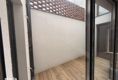 Casă cu 6 camere cu Teren 290 Mp în Gruia